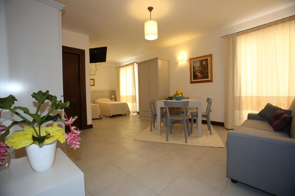 Albergo Residenziale La Corte Tortolì Oda fotoğraf